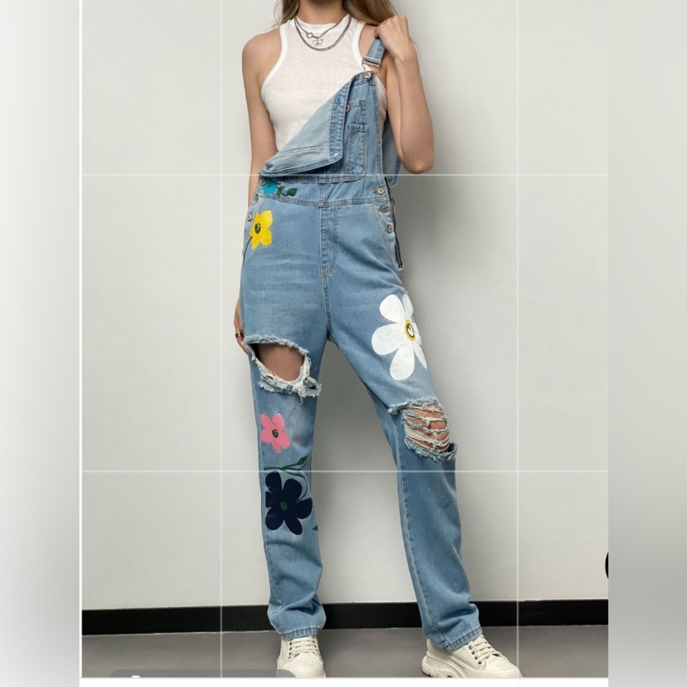 Misslook Distressed Floral Print Denim Overalls in size small